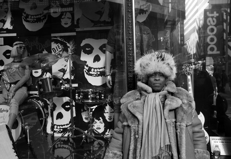 08_winter.newyork.portrait.blackandwhite.jpg